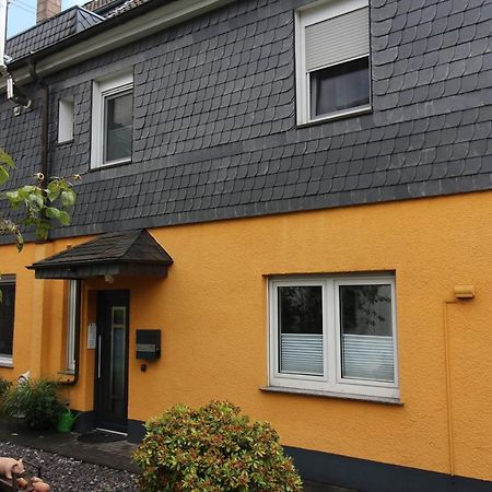 Privatzimmer Haus Gruenewald Solingen Exterior photo